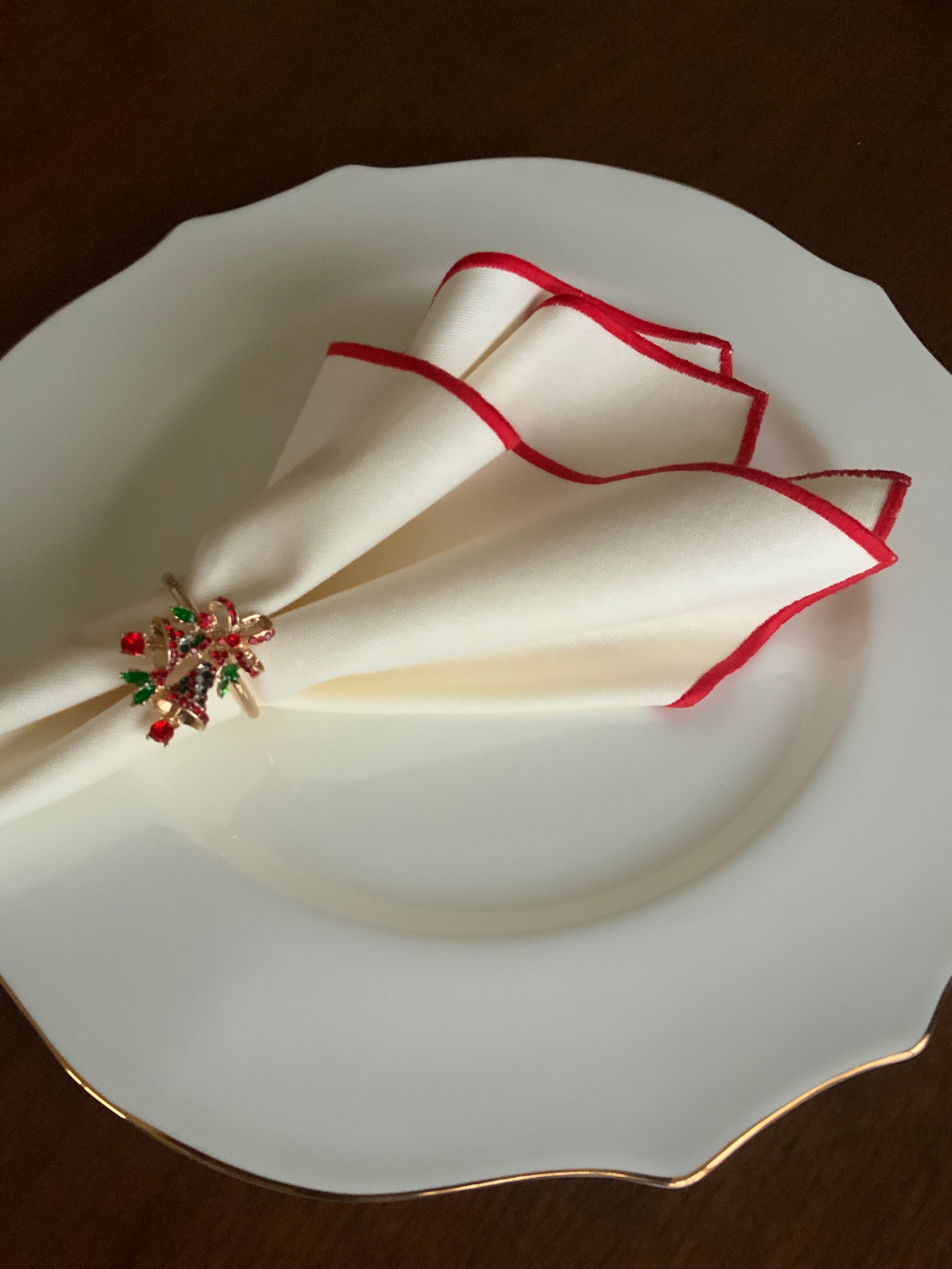 Red Embroidered Napkin Set