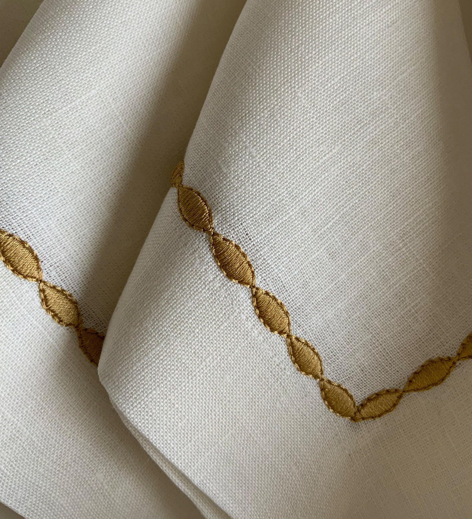 goldchainlinennapkin2.jpg