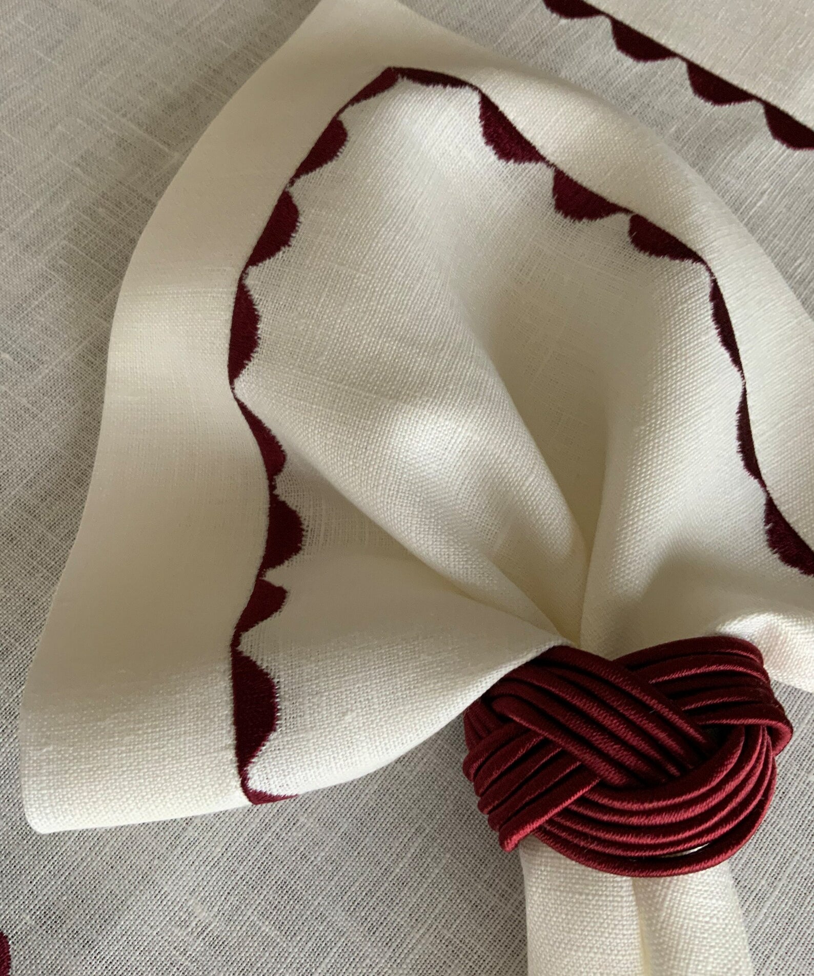 placematnapkinsetburgundyembroidery5.jpg
